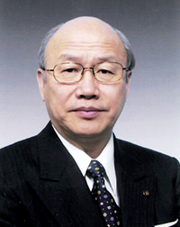 山岸 久一